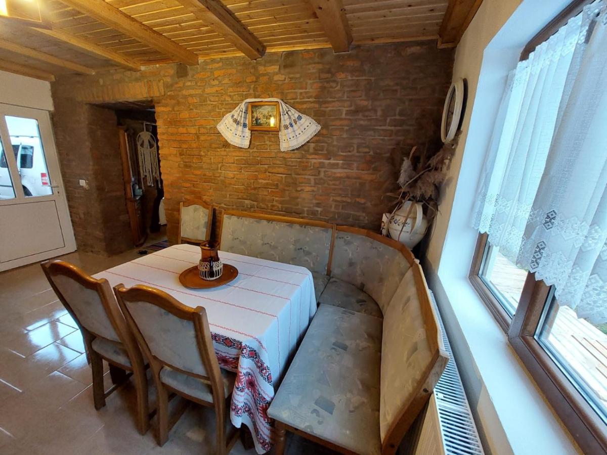 Casuta De Sub Munte Cartisoara Villa Dış mekan fotoğraf